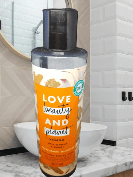 Shampoo Love Beauty and Planet é bom? Resenha: Só o cheiro salva!
